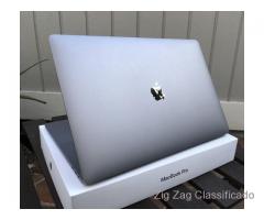Apple MacBook Pro 15,4 e Touch bar (meados de 2017, espaço cinzento)
